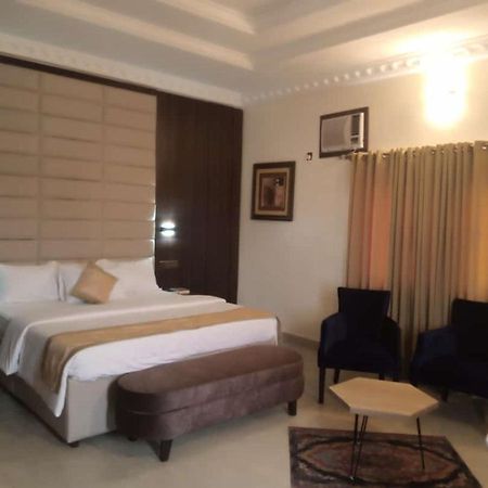 Roban Hotels Limited Enugu Eksteriør billede