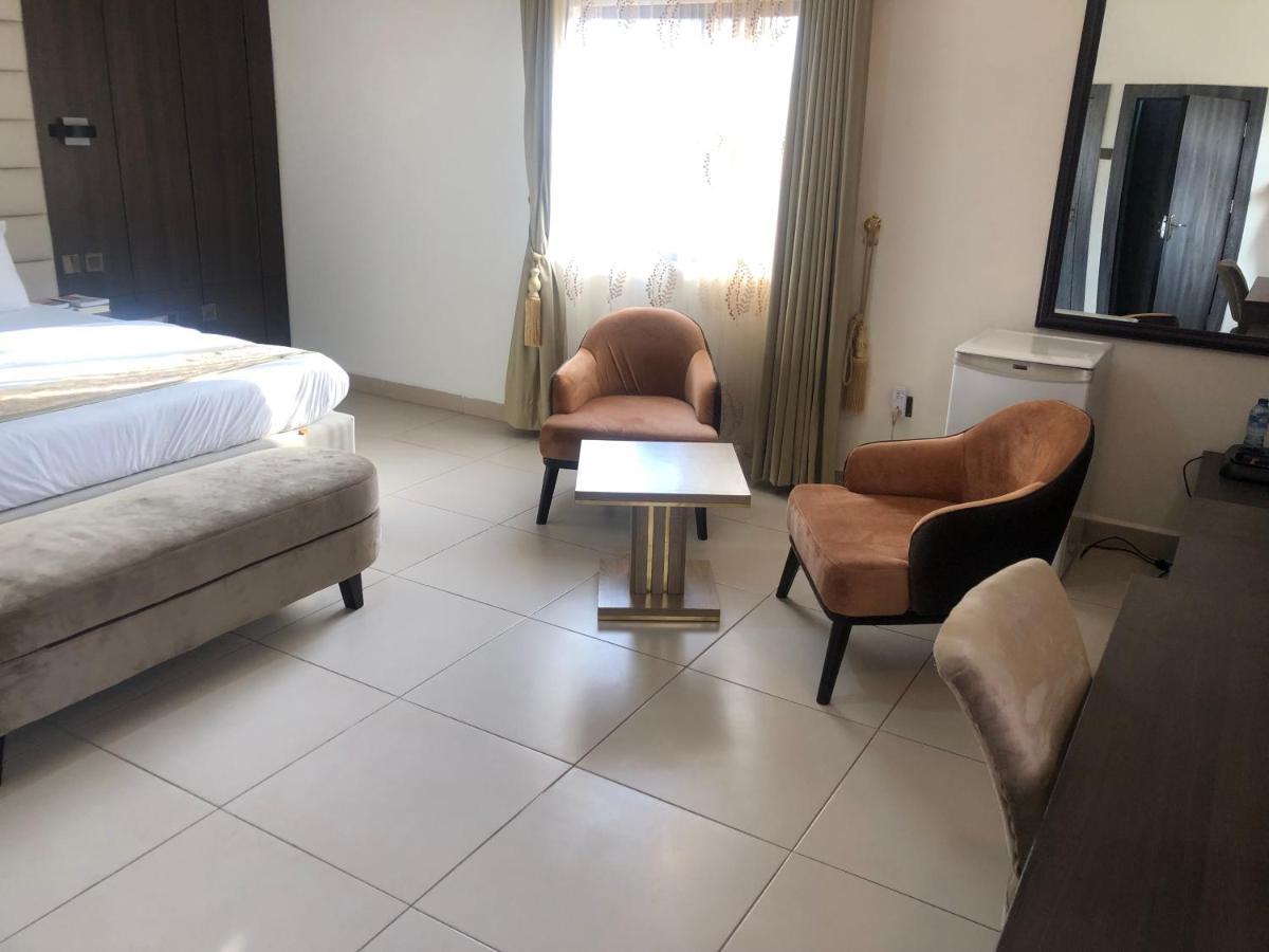 Roban Hotels Limited Enugu Eksteriør billede