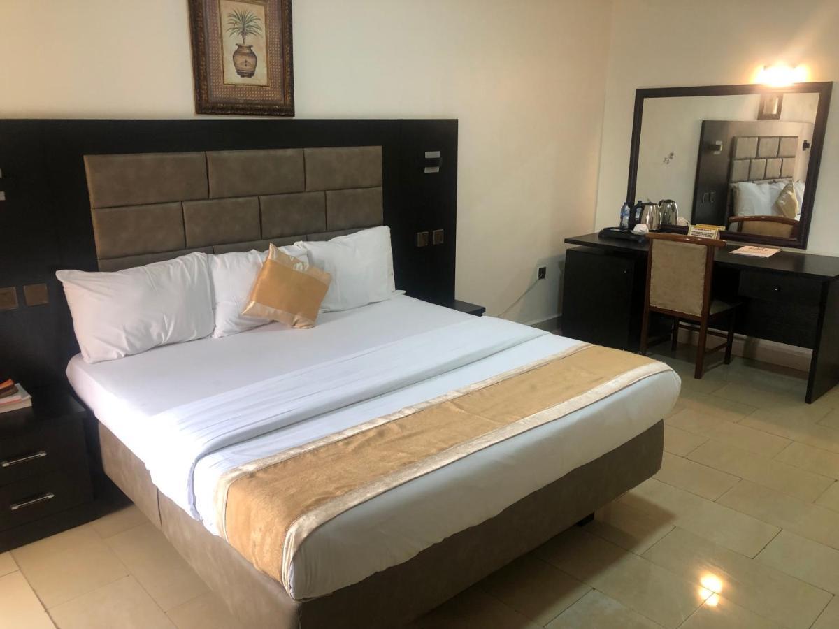 Roban Hotels Limited Enugu Eksteriør billede