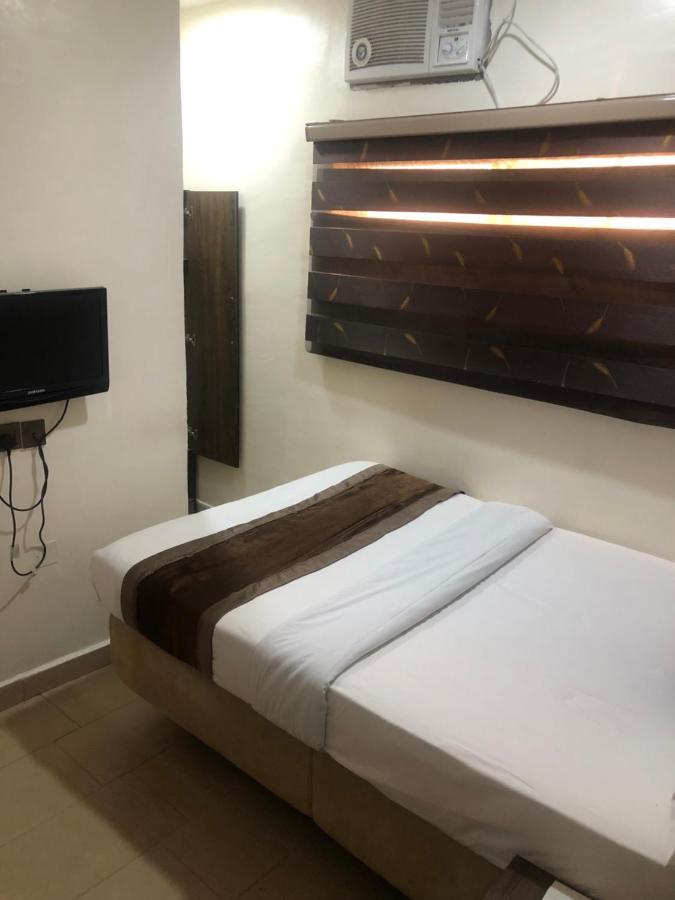 Roban Hotels Limited Enugu Eksteriør billede