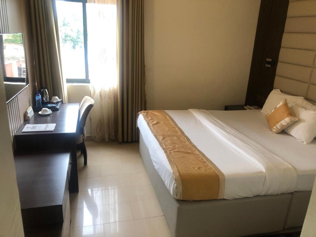 Roban Hotels Limited Enugu Eksteriør billede
